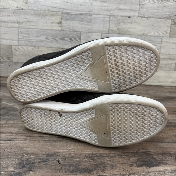 JustFab Stylish Black Quilted Wedge Sneakers - Picture 7 of 9